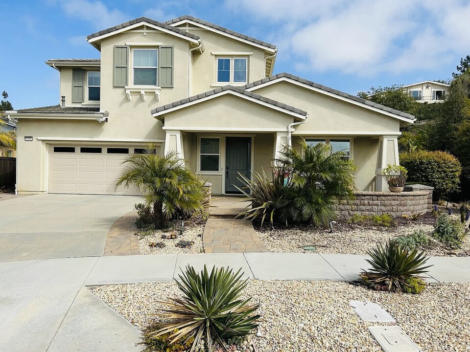 5436 Reef Cir in Carlsbad, CA - Building Photo