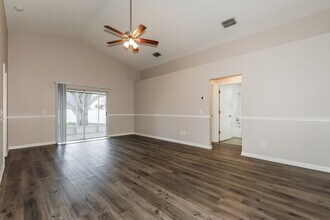 11315 Jim Ct, Unit 515 in Riverview, FL - Building Photo - Building Photo