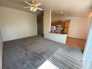 602 E Country Side Ave in Ellensburg, WA - Building Photo - Building Photo