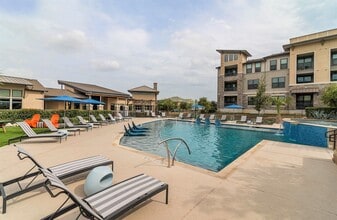 Cortland Walker Ranch in San Antonio, TX - Building Photo - Building Photo