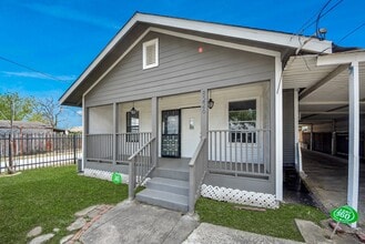 8226 Harding St in Houston, TX - Building Photo - Building Photo
