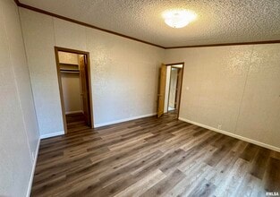 14401 134th Ave W in Taylor Ridge, IL - Building Photo - Building Photo