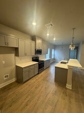 668 The Cottages in Godley, TX - Building Photo - Building Photo