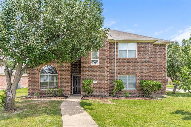 7006 Cottonwood Cir in Sachse, TX - Building Photo