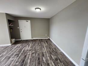 7 Roxbury Dr in Saint John, NB - Building Photo - Building Photo