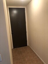 644 Woodside Sierra in Sacramento, CA - Building Photo - Building Photo