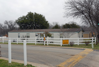 Northlake Village in Roanoke, TX - Foto de edificio - Building Photo