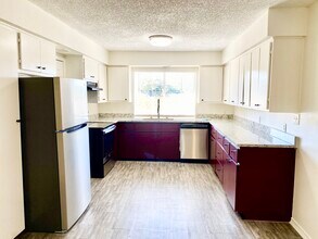 1020 Greg St in Azle, TX - Building Photo - Building Photo