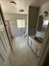 10104 Dorothy Ave in South Gate, CA - Building Photo - Building Photo