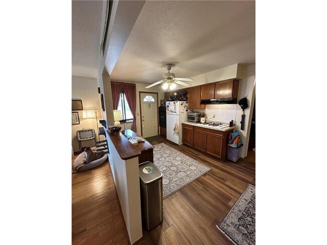 4857 5th St NE in Columbia Heights, MN - Building Photo - Building Photo