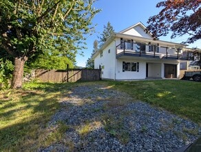 35676 Moore Ave in Mission, BC - Building Photo - Building Photo