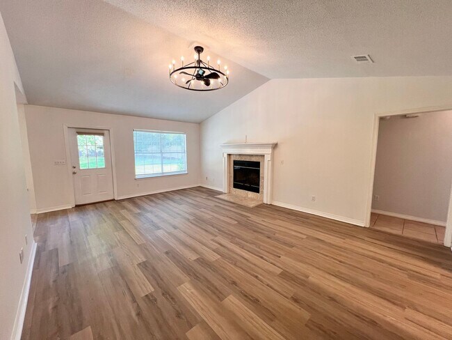3557 Sweet Bay Dr in Pace, FL - Building Photo - Building Photo