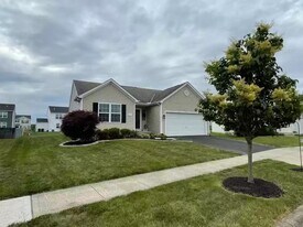 36 Bazler Ln in South Bloomfield, OH - Building Photo