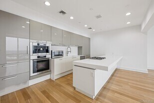 1 Renaissance Square in White Plains, NY - Building Photo