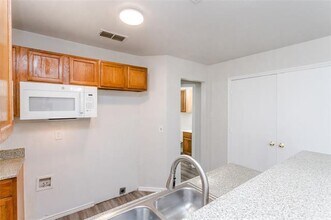 1217 Village Garden Dr in Azle, TX - Building Photo - Building Photo