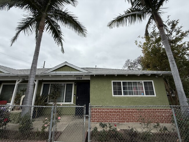 1024 S Standard Ave in Santa Ana, CA - Building Photo - Building Photo