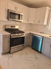 21 Barbey St in Brooklyn, NY - Building Photo - Building Photo