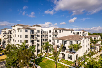 Indigo Palmetto Bay in Palmetto Bay, FL - Building Photo - Building Photo