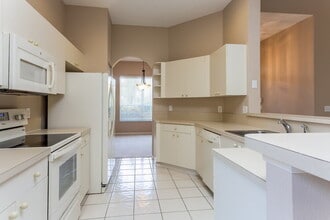 13542 Weyburne Dr in Delray Beach, FL - Building Photo - Building Photo