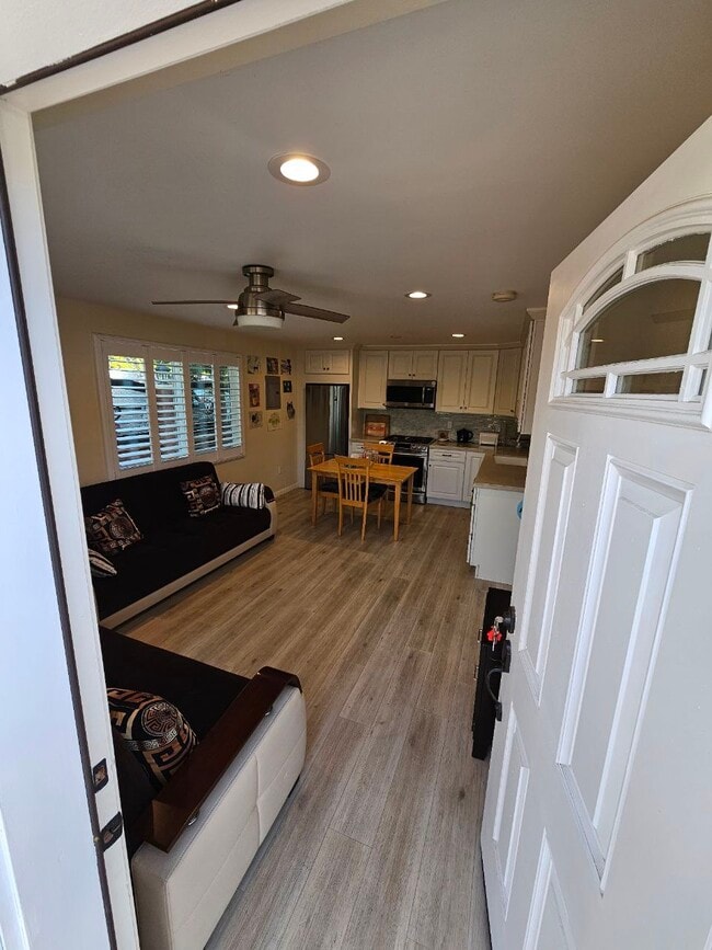 9771 Paso Robles Ave in Northridge, CA - Building Photo - Building Photo