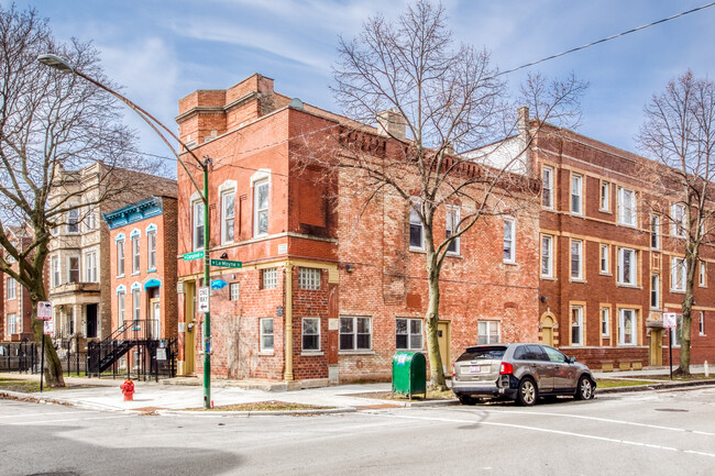 1458 N Campbell Ave in Chicago, IL - Building Photo - Primary Photo