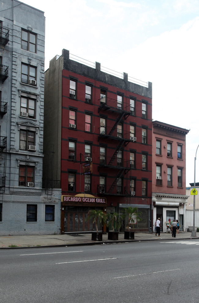 2310 Second Ave in New York, NY - Foto de edificio - Building Photo