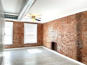 5011 Devonshire Ave, Unit B in St. Louis, MO - Building Photo - Building Photo