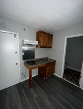 59 Columbia St, Unit 10 in Newark, NJ - Building Photo - Building Photo