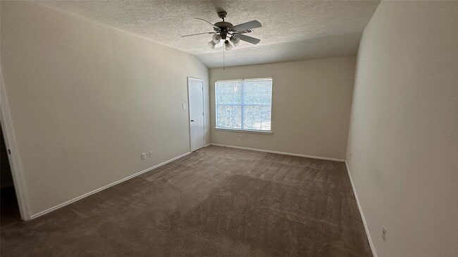 property at 17123 Oakwood Chase Dr