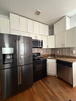 40 Eldert Ln in Brooklyn, NY - Building Photo