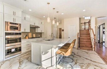 1805 Arbor Creek Dr in Garland, TX - Building Photo - Building Photo