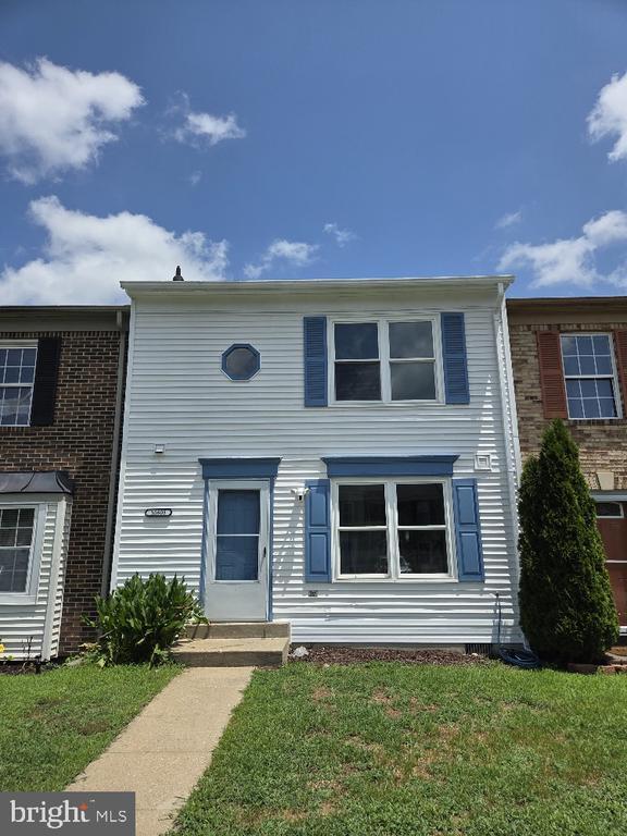 property at 10805 Wall St