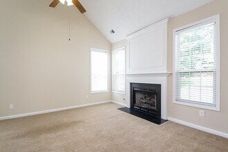 169 Weatherstone Dr in Woodstock, GA - Building Photo - Building Photo