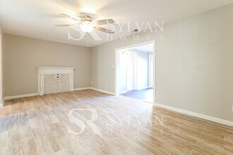 5542 New Colony Dr in Virginia Beach, VA - Building Photo - Building Photo
