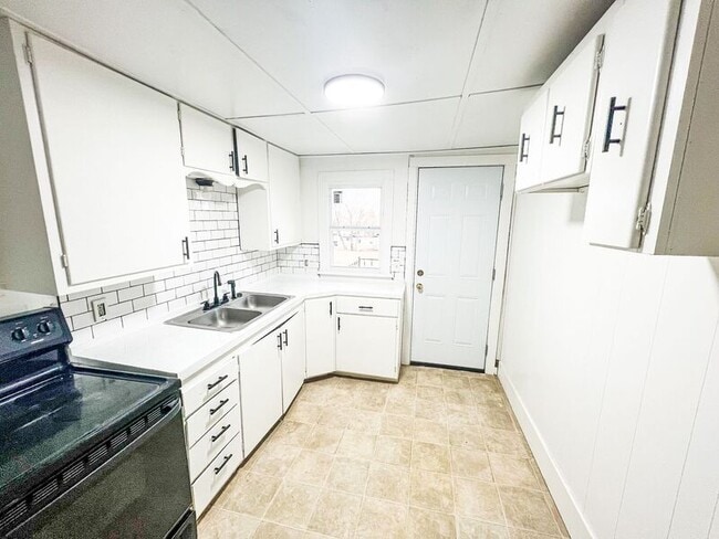 120 E Maple St in Drumright, OK - Building Photo - Building Photo