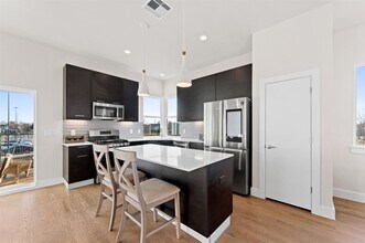 4904 Noble St in Houston, TX - Building Photo - Building Photo