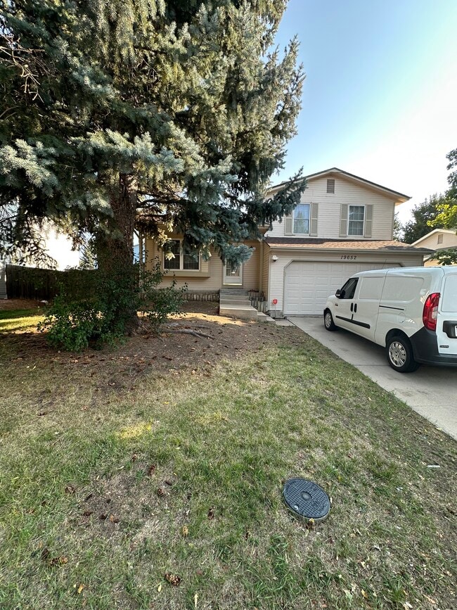 19652 E Utah Pl in Aurora, CO - Building Photo - Building Photo