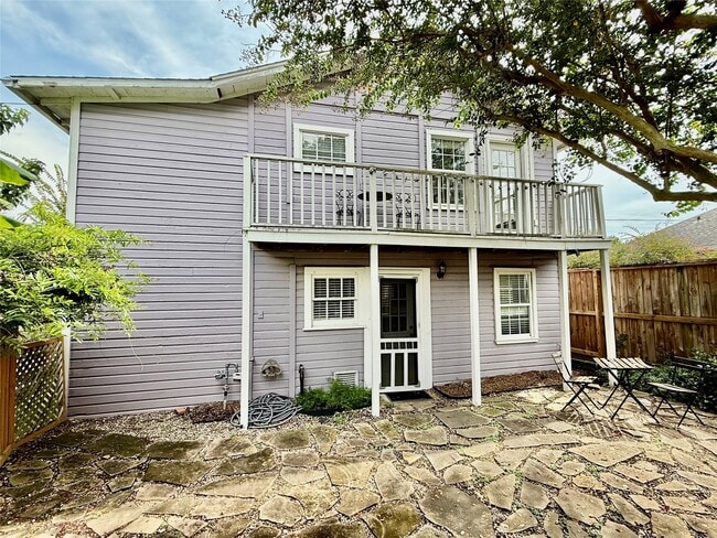 property at 722 Woodland St