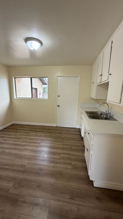 4626-4626 W 159th St in Lawndale, CA - Building Photo