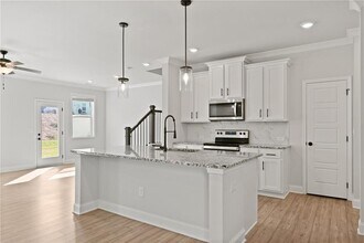 4637 Cypress Landing Wy in Gainesville, GA - Building Photo - Building Photo