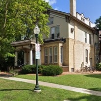 29 Langdon St in Madison, WI - Building Photo