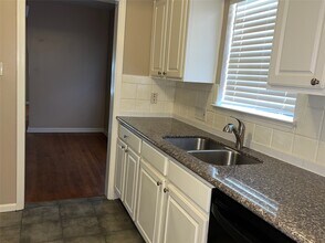 4505 La Branch St in Houston, TX - Building Photo - Building Photo