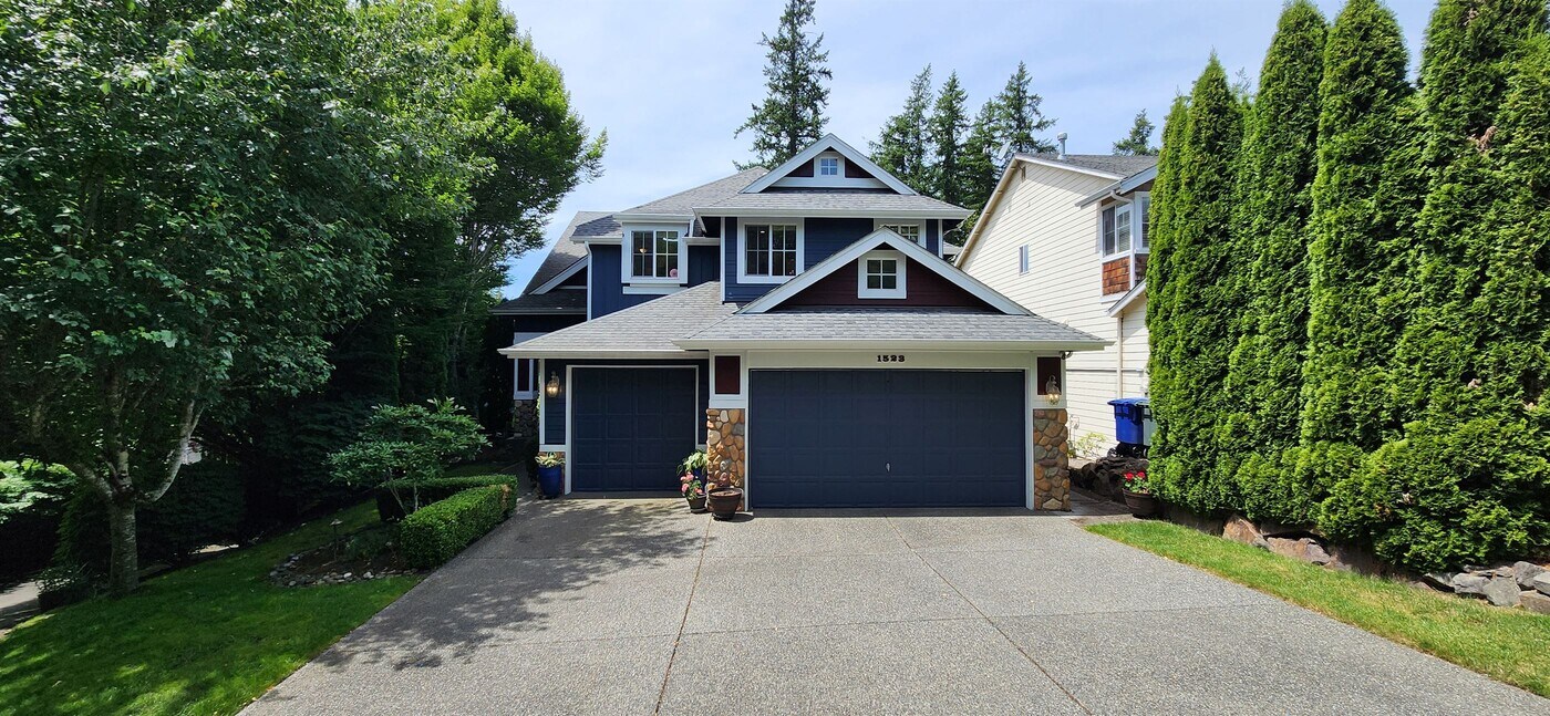 1523 225th Pl SE in Sammamish, WA - Building Photo