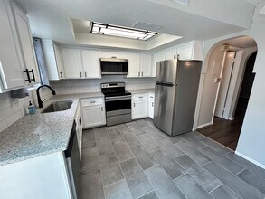 2211 W Turney Ave in Phoenix, AZ - Building Photo - Building Photo