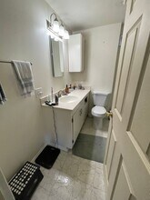 9001 35th Ave SW in Seattle, WA - Building Photo - Building Photo