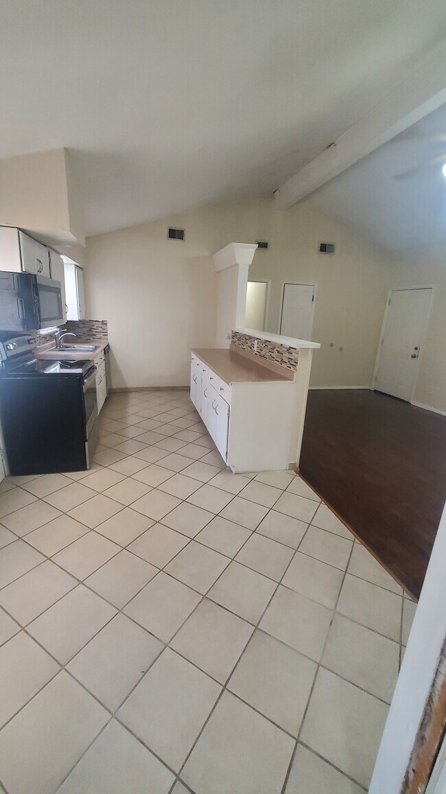 916 Harrison Dr Rentals in Kennedale, TX