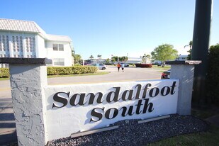 9842 Marina Blvd in Boca Raton, FL - Building Photo