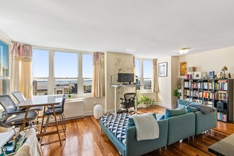 88 Morgan St in Jersey City, NJ - Foto de edificio - Building Photo