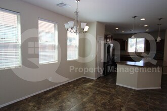 3254 E Sports Dr in Gilbert, AZ - Building Photo - Building Photo