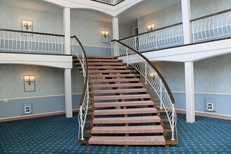 8750 Harrison Ave, Unit #411 in Munster, IN - Foto de edificio - Building Photo